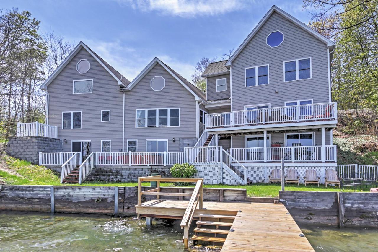 Waterfront Seneca Lake House Fire Pit And Boat Dock Geneva Ngoại thất bức ảnh